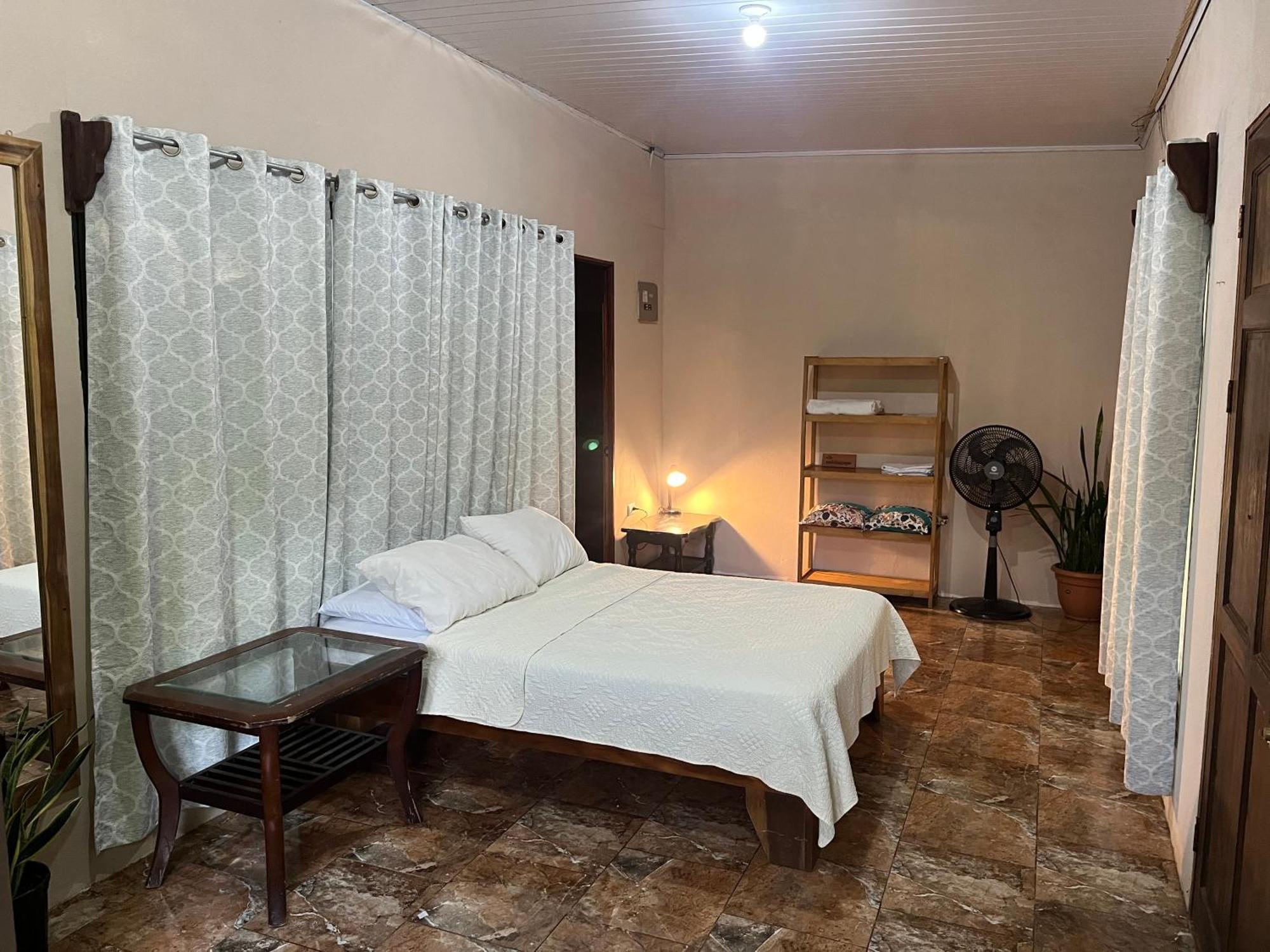 Casa Escondida Apartments มานูเอล อันโตนิโอ ภายนอก รูปภาพ